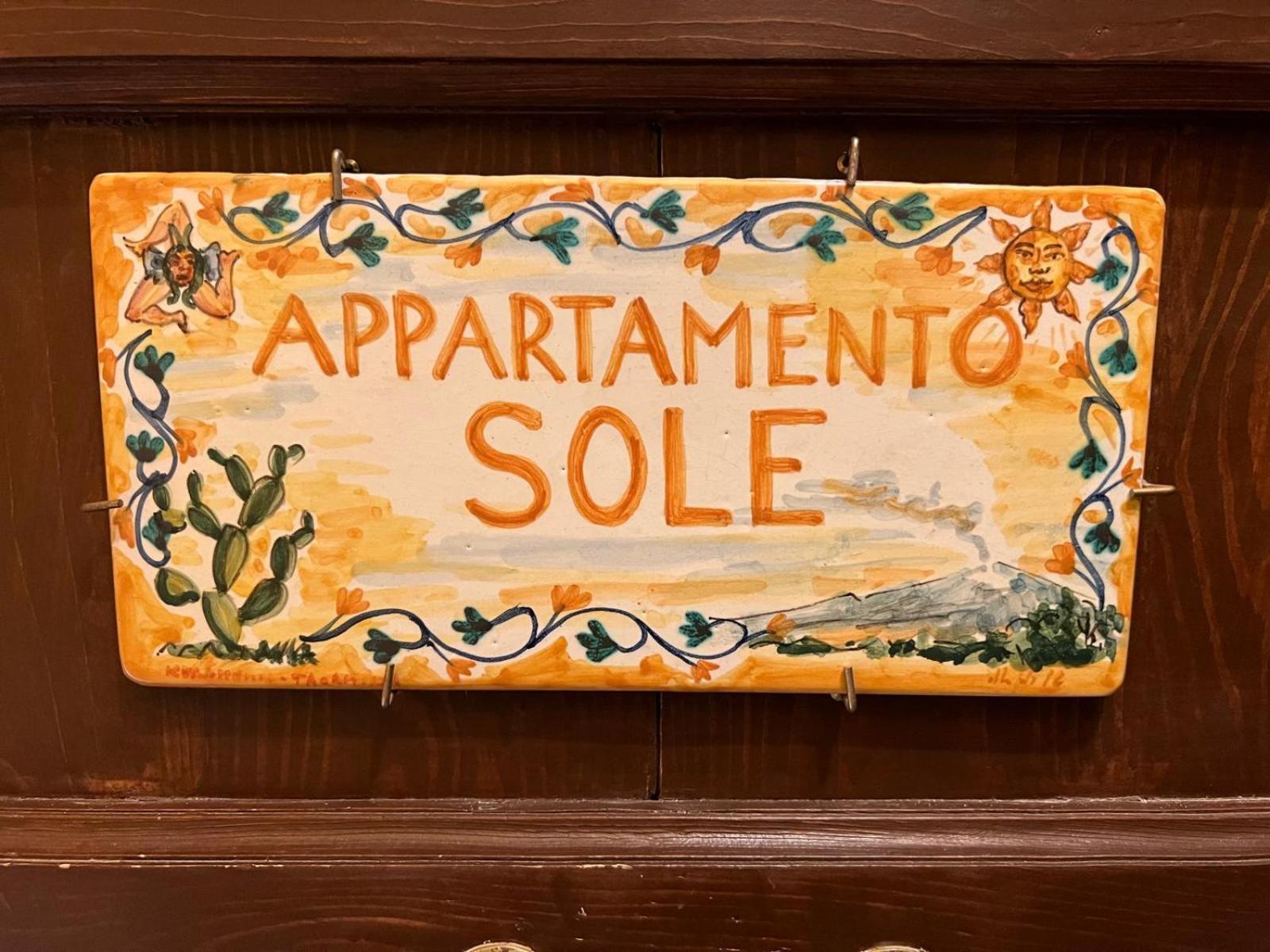 Casa D'Aria Apartment Катания Стая снимка